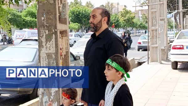 تشییع پیکر دو تن از شهدای جنگ تحمیلی رژیم صهیونیستی همزمان با مراسم تاسوعای حسینی ، در شهرستان ملارد