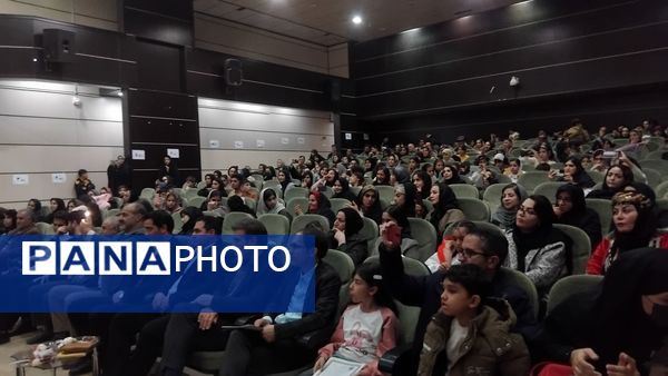 برگزاری مراسم گرامیداشت شب یلدا در نورآباد لرستان