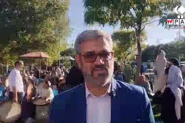 اجتماع بزرگ دف‌نوازان قروه در سالروز میلاد پیامبر (ص) و امام صادق (ع)