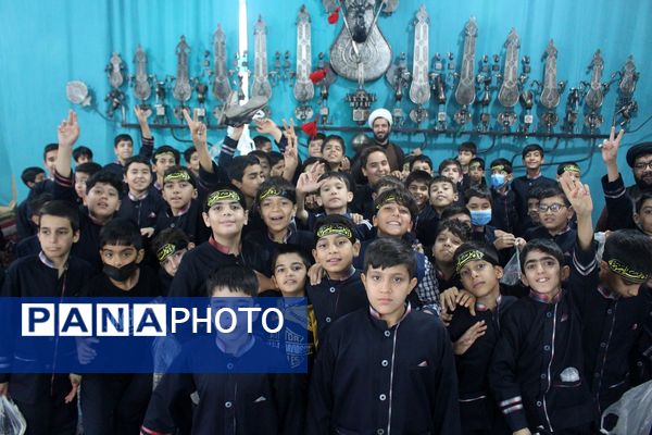 عزاداری دانشآموزان قم در آستان مقدس امامزاده سیدعلی(ع)