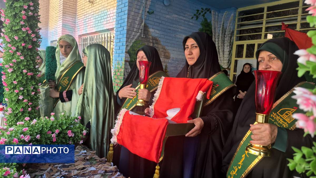 آیین افتتاح طرح مصباح الهدی با عطر پرچم حسینی در دبستان هدی