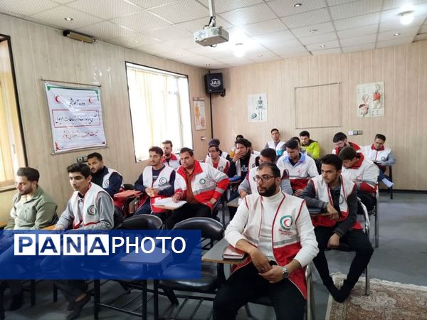 جوانان هلال احمر کاشمر برای حوادث آماده می شوند