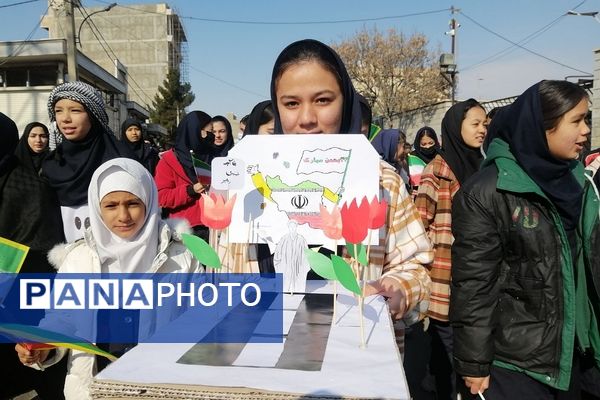 شکوه همبستگی مردم شهید پرور فشافویه در راهپیمایی ۲۲ بهمن