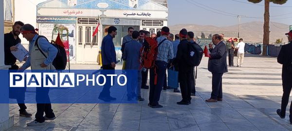 بدرقه دانش‌آموزان اعزامی به پیاده‌روی اربعین 