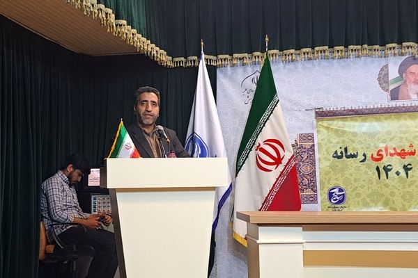 تقدیر از برگزیدگان دو رویداد رسانه‌ای «میثاق» و «سرباز مقاومت» در قم