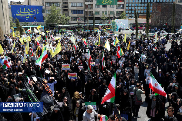 راهپیمایی مردمی علیه تهاجم رژیم صهیونیستی به ایران - تهران
