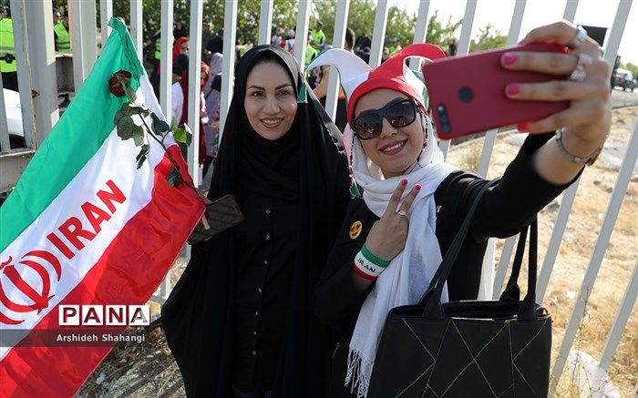 سلطانی‌فر: وزارت ورزش مشکلی با حضور بانوان در ورزشگاه‌ها ندارد