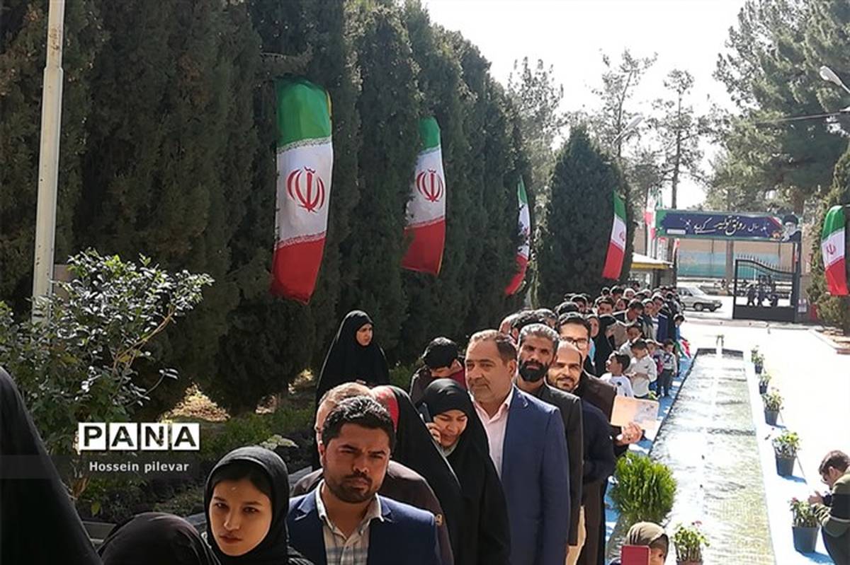 حضورباشکوه مردم درانتخابات یازدهمین دوره مجلس شورای اسلامی درخراسان جنوبی