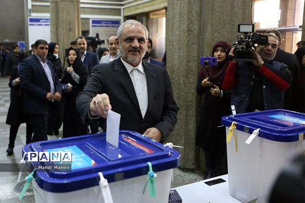 یازدهمین دوره انتخابات مجلس شورای اسلامی و میان‌دوره‌ای مجلس خبرگان رهبری