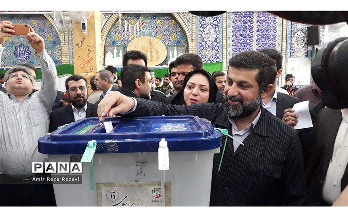 استاندار خوزستان: نظر و رای مردم را تمکین و تکریم کنیم