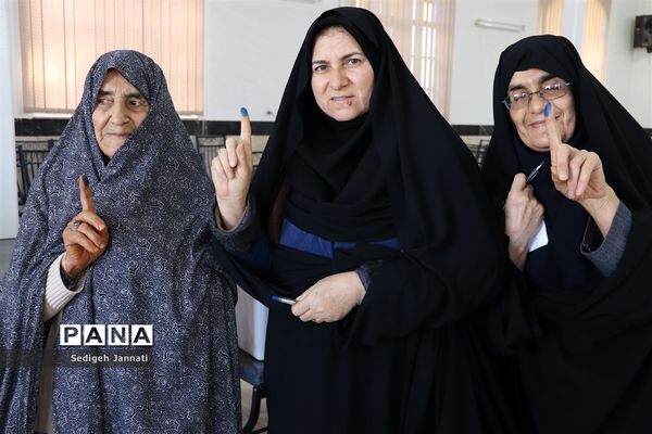 حضور پرشور مردم آباده در انتخابات مجلس شورای اسلامی