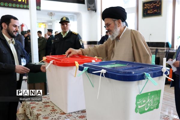 حضور پرشور مردم آباده در انتخابات مجلس شورای اسلامی