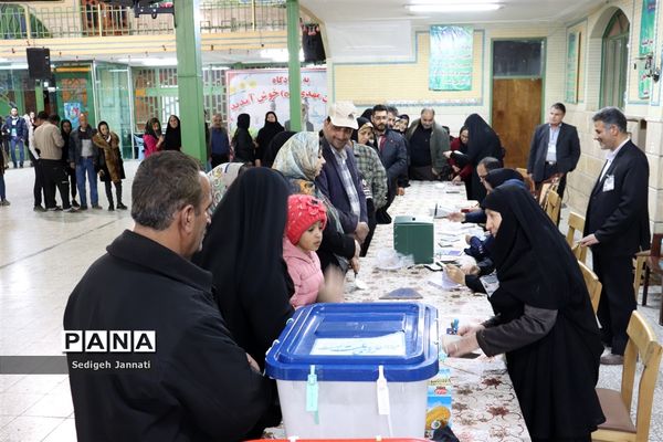 حضور پرشور مردم آباده در انتخابات مجلس شورای اسلامی
