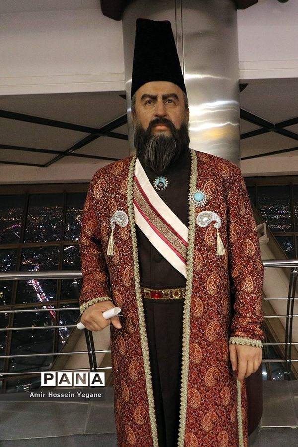 موزه مشاهیر ایران در برج میلاد