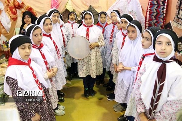 برپائی نمایشگاه توانمندی های اعضای کانون های فرهنگی و تربیتی در یزد