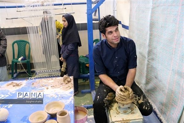 برپائی نمایشگاه توانمندی های اعضای کانون های فرهنگی و تربیتی در یزد