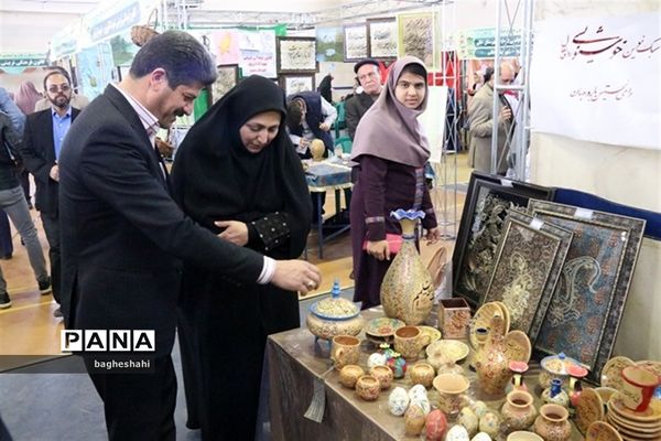 برپائی نمایشگاه توانمندی های اعضای کانون های فرهنگی و تربیتی در یزد