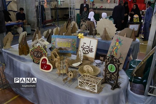 برپائی نمایشگاه توانمندی های اعضای کانون های فرهنگی و تربیتی در یزد