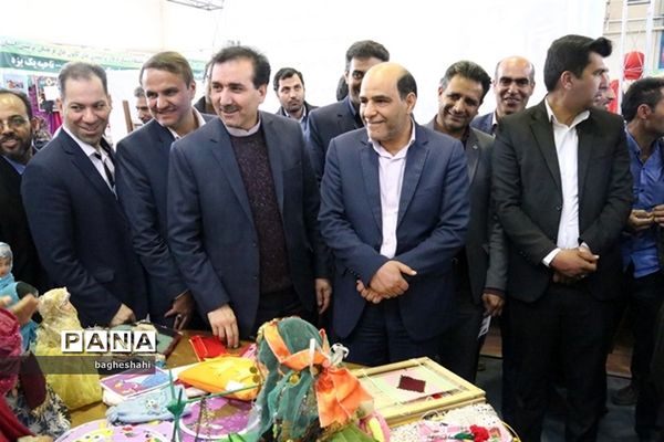 برپائی نمایشگاه توانمندی های اعضای کانون های فرهنگی و تربیتی در یزد