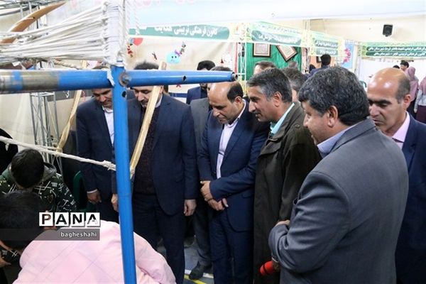 برپائی نمایشگاه توانمندی های اعضای کانون های فرهنگی و تربیتی در یزد