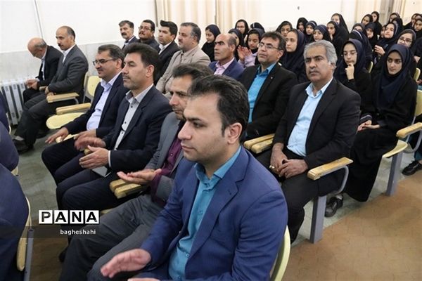برپائی نمایشگاه توانمندی های اعضای کانون های فرهنگی و تربیتی در یزد