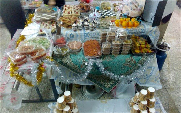 برگزاری جشنواره غذا در در دبیرستان بنویدی آموزش و پرورش ناحیه2 ری