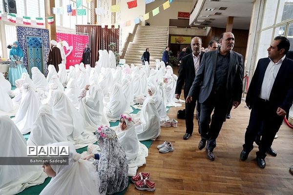 بازدید مدیرکل فرهنگی هنری اردوها و فضاهای پرورشی  از دبیرخانه پرسش مهر ۲۰ ریاست جمهوری