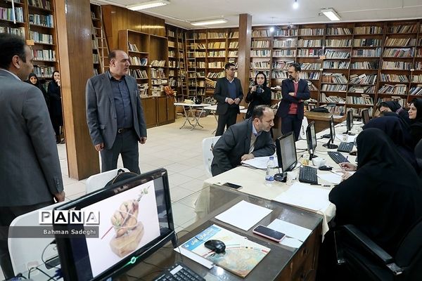 بازدید مدیرکل فرهنگی هنری اردوها و فضاهای پرورشی  از دبیرخانه پرسش مهر ۲۰ ریاست جمهوری