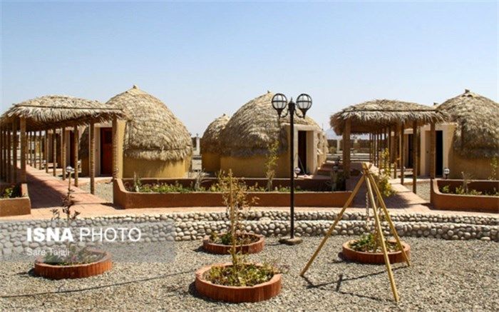 نخستین هتل کپری جهان در قلعه‌گنج کرمان+ ویدئو