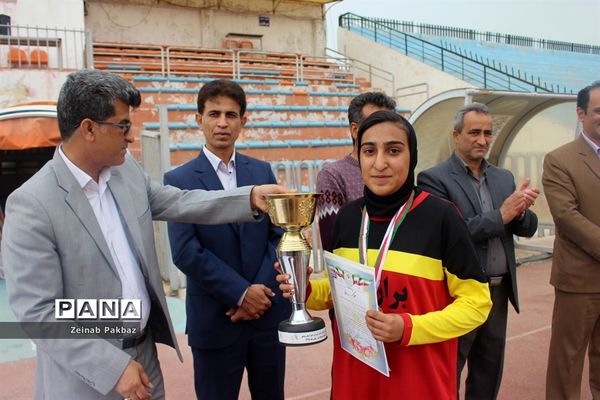 سی و یکمین دوره مسابقات قهرمانی دانش آموزان دختر مقطع متوسطه اول در رشته دو و میدانی