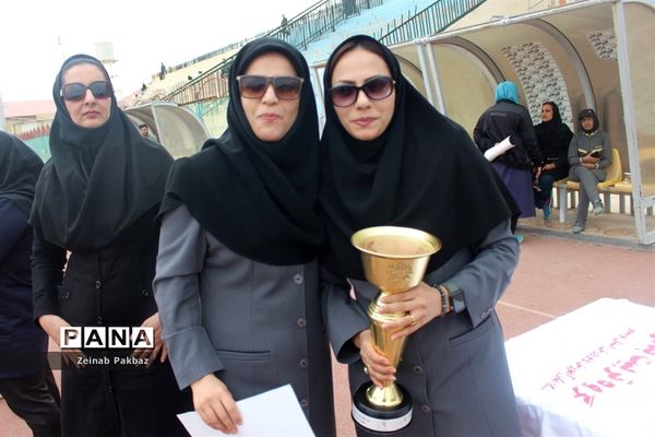 سی و یکمین دوره مسابقات قهرمانی دانش آموزان دختر مقطع متوسطه اول در رشته دو و میدانی