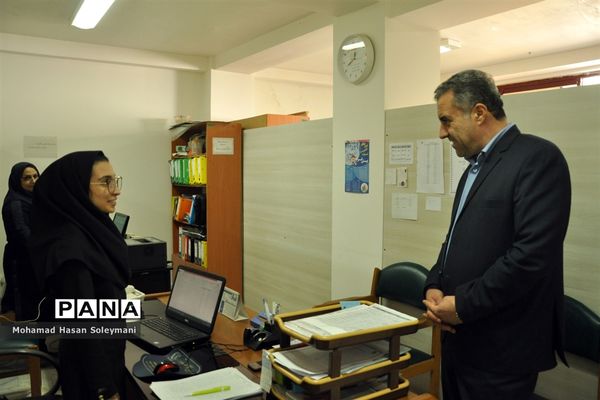 بازدید مدیرکل آموزش و پرورش مازندران از سازمان دانش‌آموزی استان