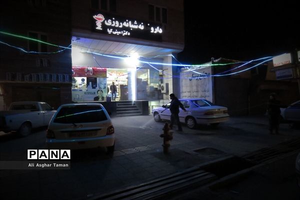 ضدعفونی چند محله ارومیه توسط جوانان بسیجی
