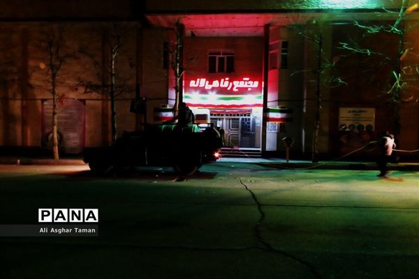 ضدعفونی چند محله ارومیه توسط جوانان بسیجی
