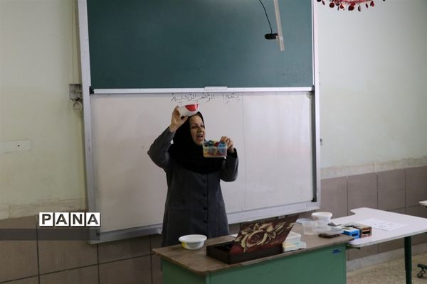 آموزش تعطیل نیست