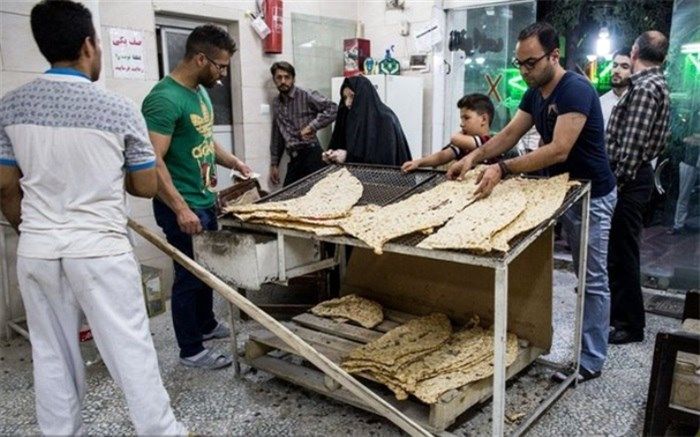 مردم عجله نکنند، نانوایی‌های تهران تعطیل نخواهند شد