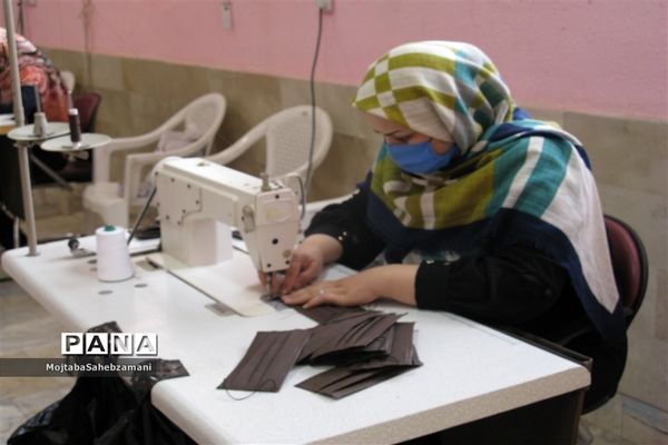 کارگاه جهادی تولید ماسک در شهرستان کاشمر