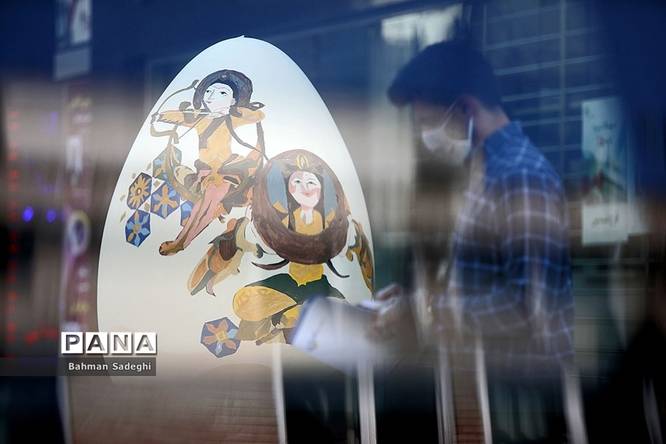 زیباسازی تهران با تخم مرغهای رنگی