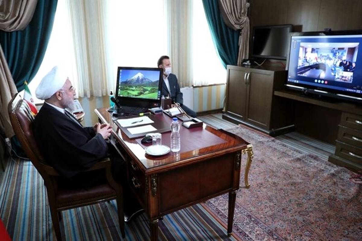 روحانی: دولت با همه توان در کنار پرسنل خدوم بخش بهداشت و درمان است