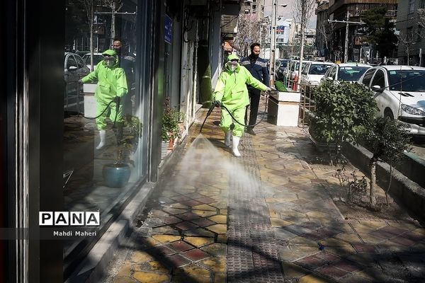 ضد عفونی معابر شهری تهران جهت پیشگیری از ویروس کرونا