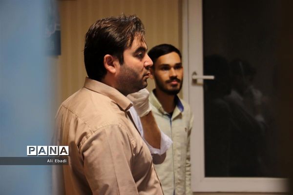 راه‌اندازی کارگاه تولید ماسک در قرارگاه شهید دکتر قاسمی قم