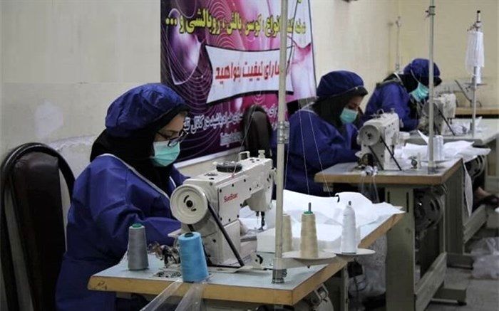 دوخت ۸۰ هزار ماسک و ۱۰ هزار لباس ویژه بیمارستانی توسط هنرمندان صنایع دستی آذربایجان شرقی