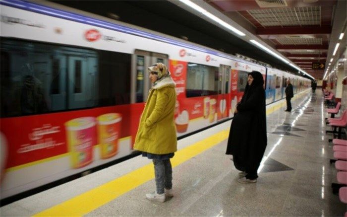 گوشه‌ای از وضعیت تردد مترویی در تهران+ویدئو