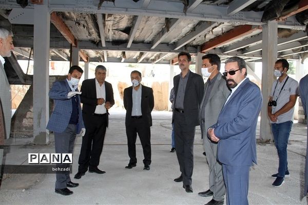 بازدید مدیرکل  آموزش و پرورش استان کرمان از پروژه های عمرانی آموزش و پرورش