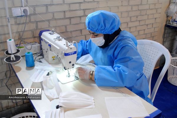 کارگاه تولید ماسک و گان محافظتی در تایباد