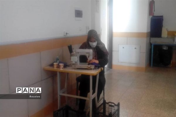 تولید ماسک و محلول ضدعفونی در مدارس فارس