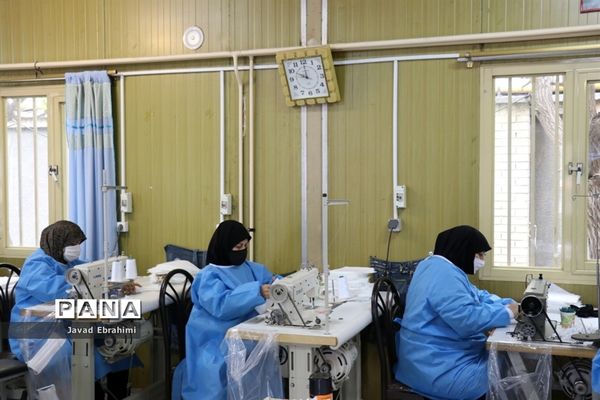 تولید ماسک در آموزشگاه ایثارگران ناحیه 4 مشهد