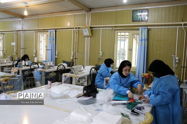 تولید ماسک در آموزشگاه ایثارگران ناحیه 4 مشهد