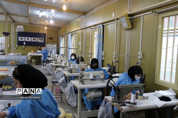 تولید ماسک در آموزشگاه ایثارگران ناحیه 4 مشهد