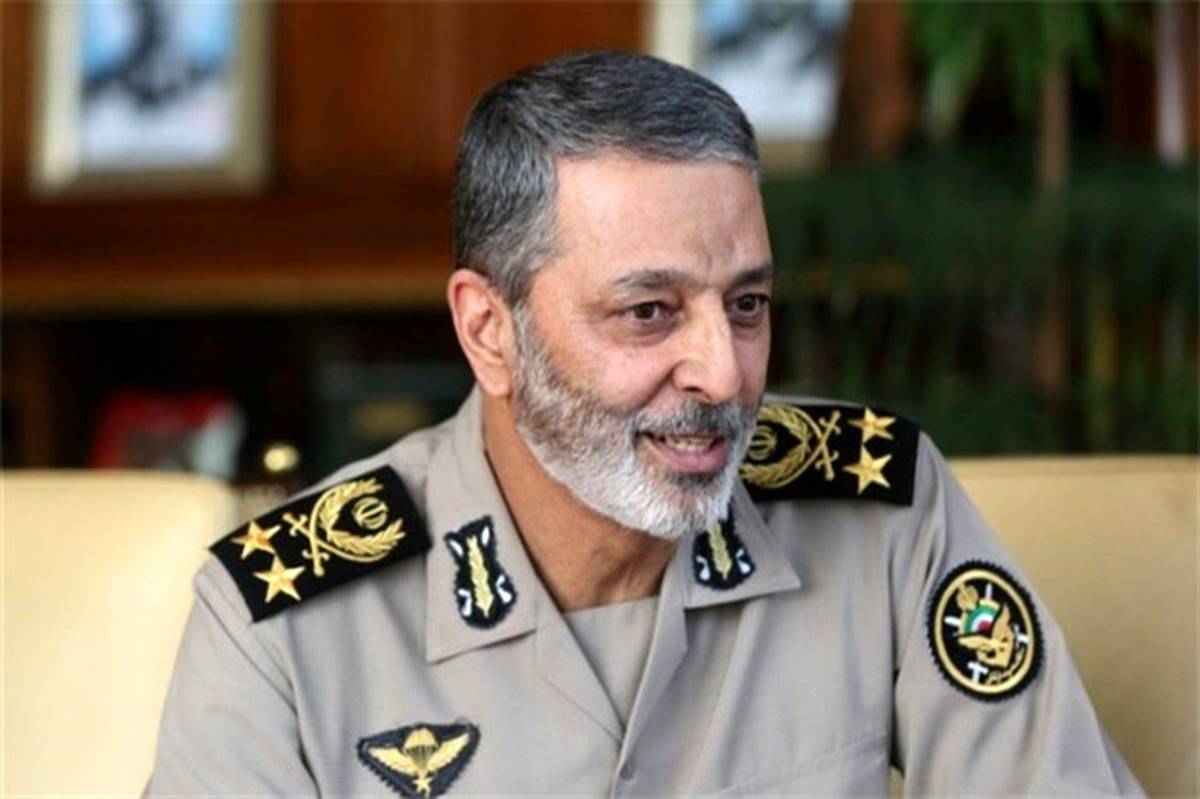 فرمانده کل ارتش: «سلام رضایت» رهبر انقلاب، نگینی درخشنده بر ایام افتخار ارتشیان است